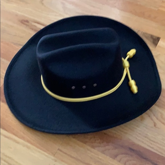 Hat - Picture 2 of 3